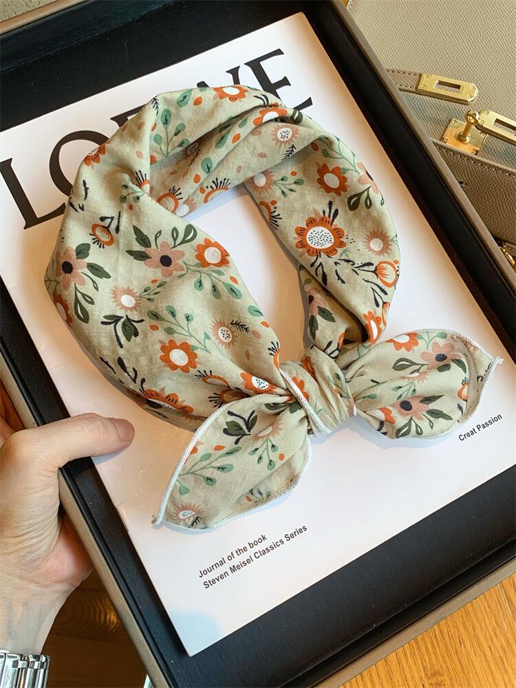 Japanese Harajuku Cotton Small Square Scarf New Korean Silk Scarf Headband Women's Spring and Autumn Floral Scarf Scarf Neck Protector Scarf