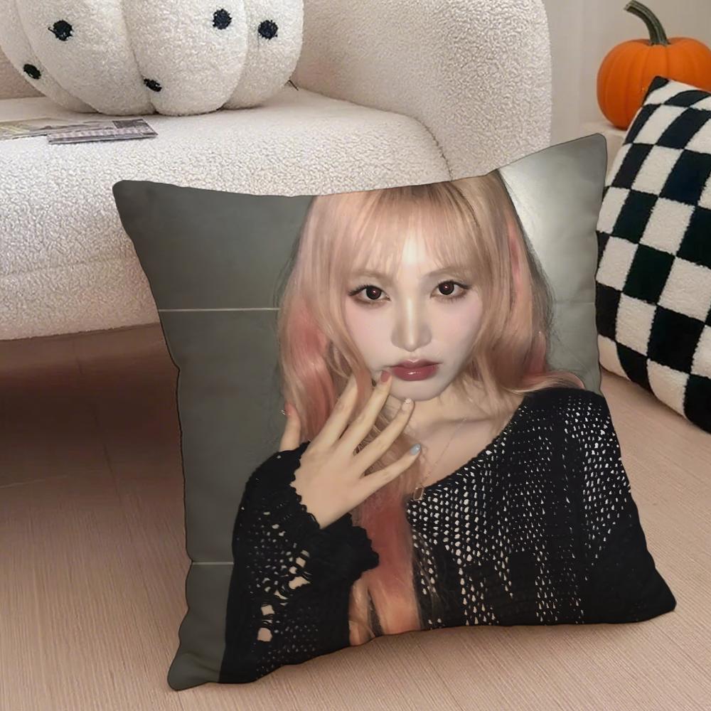 Korean KKim Ji Wons Beautiful Girl Cushion Cover Throw Pillow Cover Hidden Button Durable Polyester Chair Cushion