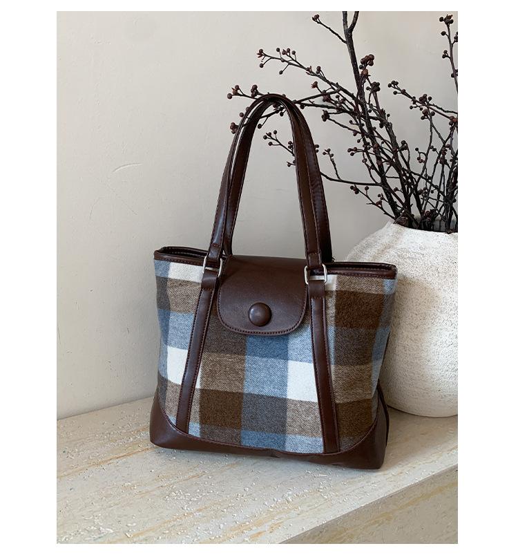 Tweed plaid tote bag large capacity 2025 winter new trend contrast retro shoulder crossbody backpack