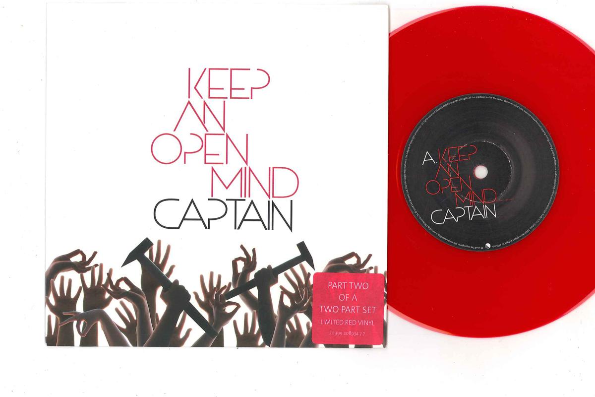 

7inch Record CAPTAIN - Keep An Open Mind EMX746 EMI 2008 UK Rock Used