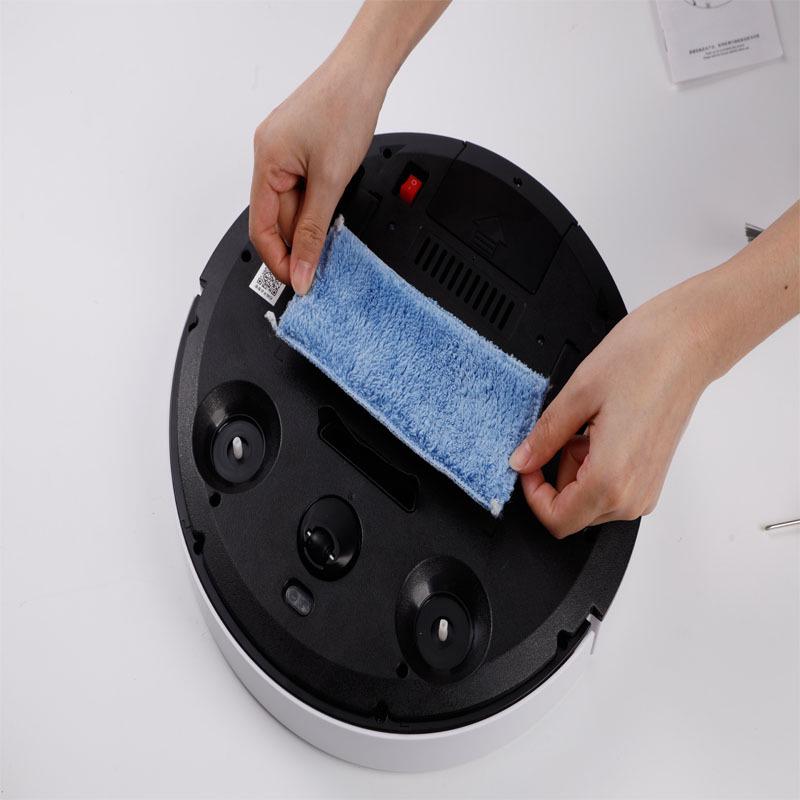 RS800 Intelligenter Saugroboter: Mehrzweck-Nass-/Trockensauger mit starker Saugkraft, Wassertank und App-/Fernbedienung.