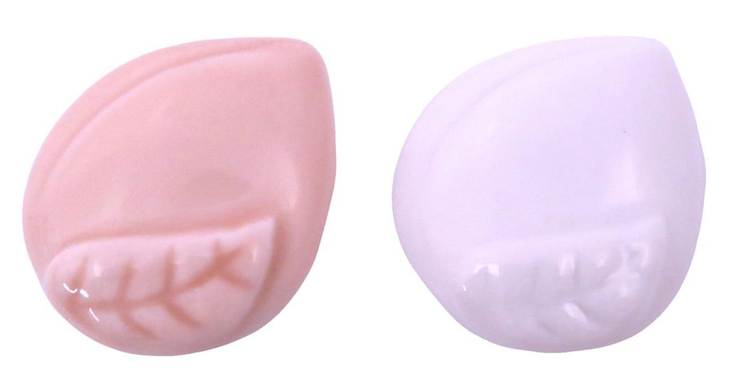Hasami ware Kyosen Kiln Peach Chopstick Rest Set and 18570 (presentation box) (White Pink)