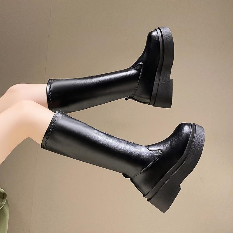 Модные женские элегантные ботинки однотонного цвета для улицы 2024 года — фото 6