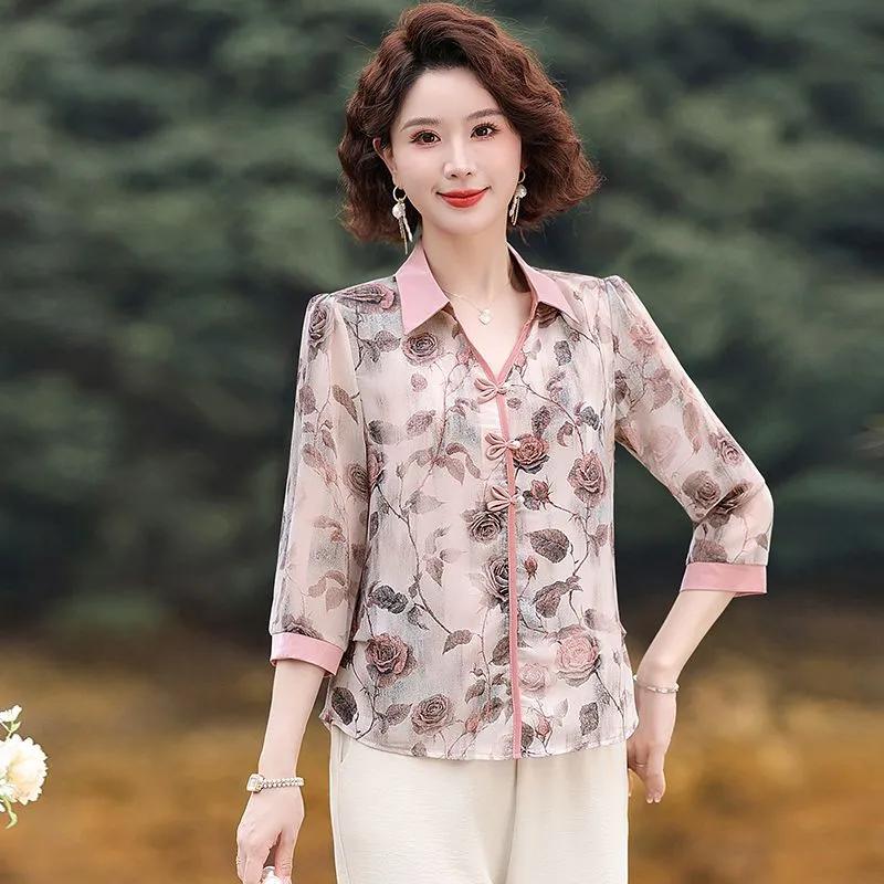 Women's Summer 3/4-Sleeve Youthful Chinese-Style Plus Size Floral Print Shirt: Relaxed-Fit, Elegant Top for Middle-Aged Moms