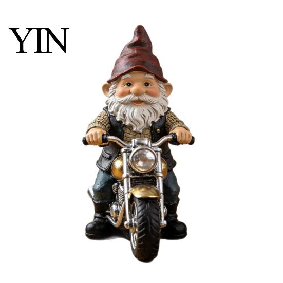 Miniature Gnome Statue Riding Retro Motorcycle Figurine, Motorbike Dwarf Resin Weatherproof Figurine Sculpture, Ornament for Home Office Desk