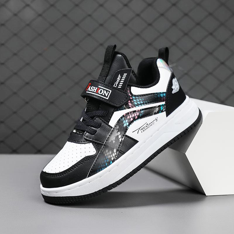 

Детская мода, низкие дышащие туфли для скейтбординга, детские студенческие повседневные трендовые спортивные кроссовки для бега для мальчиков и девочек, удобные спортивные кроссовки 28 чёрный/белый