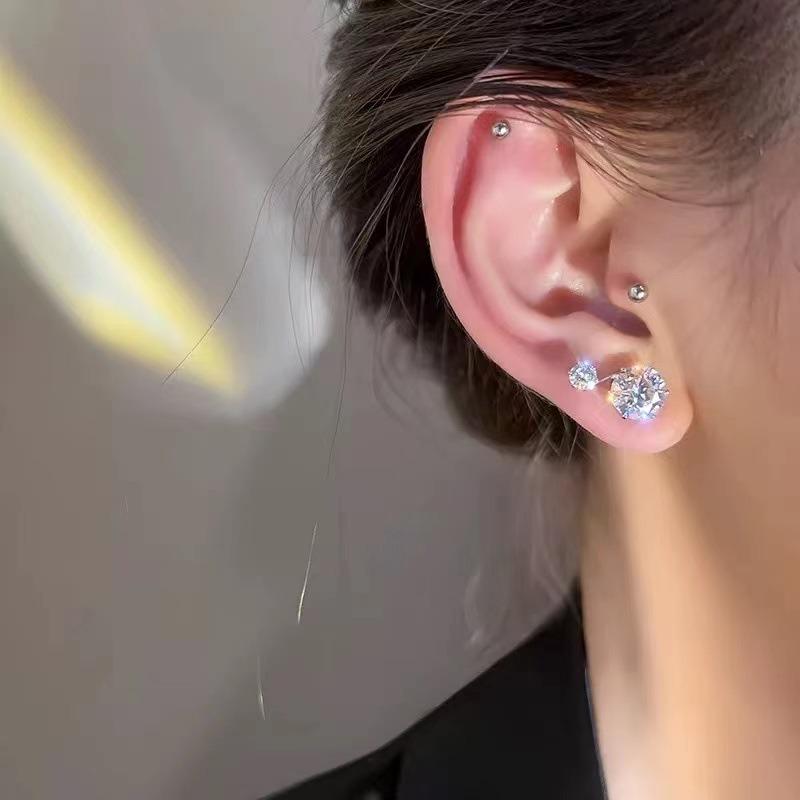 Silver Needles, Ear Holes, No Removal of Cochlear Earrings, Women's Zircon Super Flash Earrings, Women's Niche High-end Small Bone Earrings.