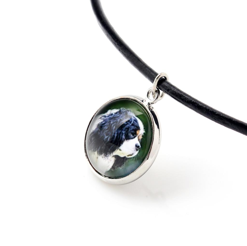 Cavalier King Charles Spaniel – Necklace in a box, elegant decoration | Art-Dog