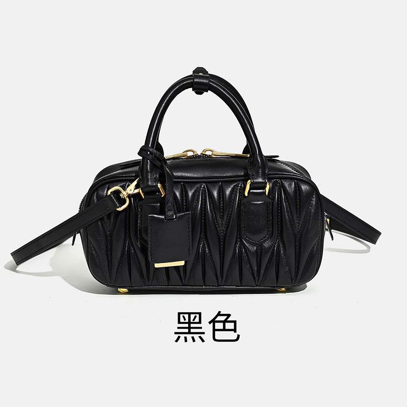 

High-end lambskin bowling handbag embroidered thread pleated leather small square bag single shoulder messenger women s bag 23*8*12cm