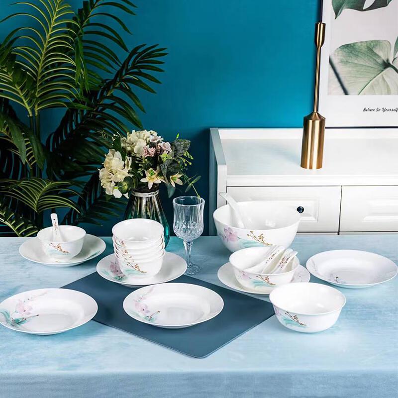 Tang Hui Fendai 22-Piece Bone China Dinnerware Set