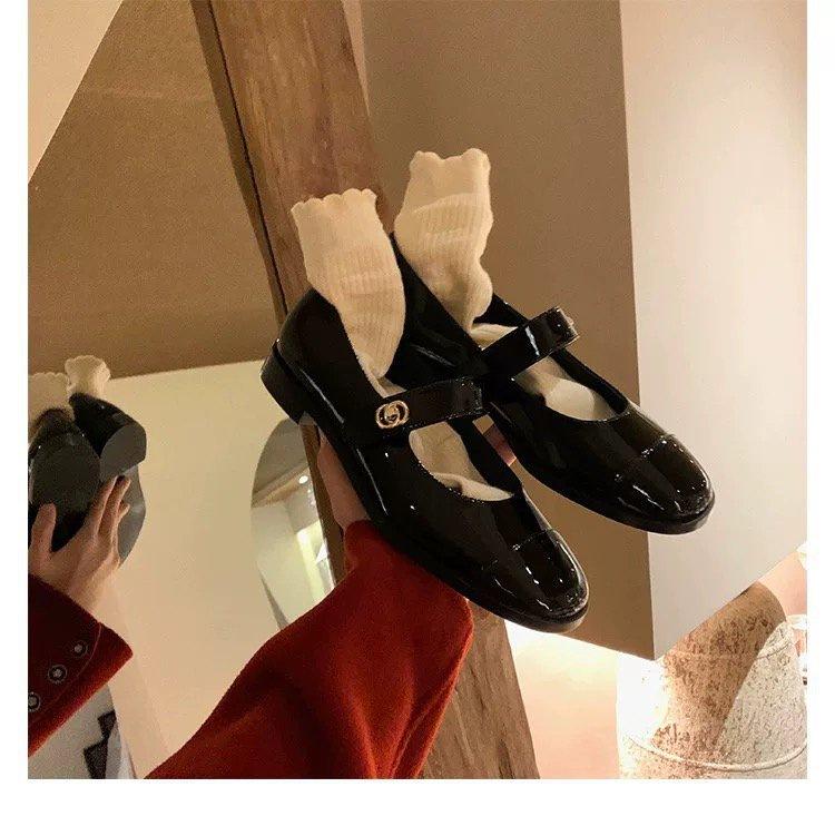 Small fragrant wind buckle Mary Jane women's shoes 2025 autumn new French flat single shoes low heel thick heel small leather shoes