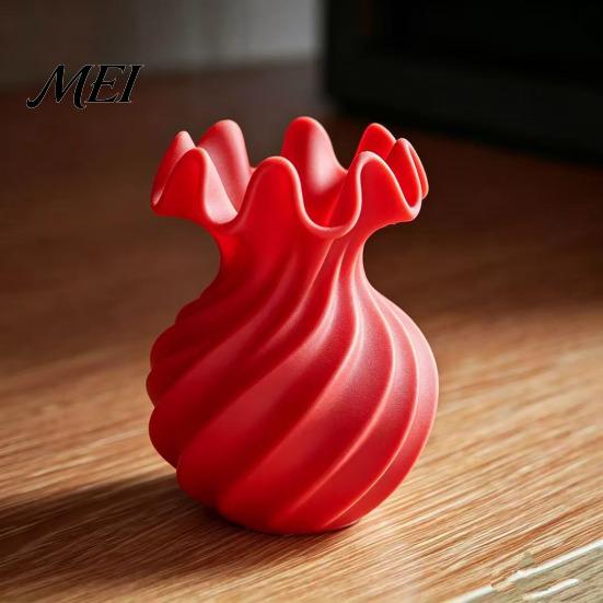 3D Printed Plant Holder Spiral Wave Vase, Minimalist Flower Holder, Decorative Vase for Fresh Style Pot or Dried Flowers, Artistic Desktop Ornament