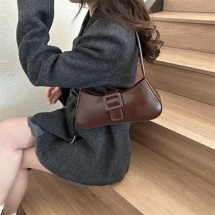 Chic Casual Handheld Bag In Black And Brown Colors Soft Pu Material For Everyday Use