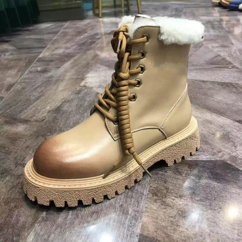 Модні зимові жіночі короткі чоботи до щиколотки 2024 року Модні жіночі бавовняні туфлі на платформі з круглою головою і товстим каблуком плюс оксамитові теплі жіночі зимові чоботи