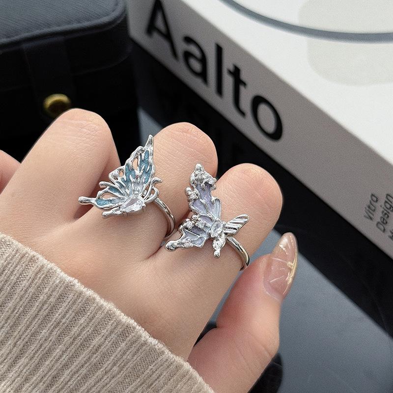 Nische Verträumter Dreidimensionaler Schmetterling Emaille Tropfender Offener Ring Unregelmäßige Persönlichkeit Falten Gestapelter Tragering