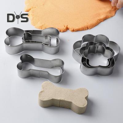 Ausstechformen-Set mit Hundemotiv, mit PVC-Oberteil, Ausstechformen mit Hundeknochen und Pfotenabdruck, niedlicher Tier-Keksausstecher, Form für Leckerlis für Haustiere