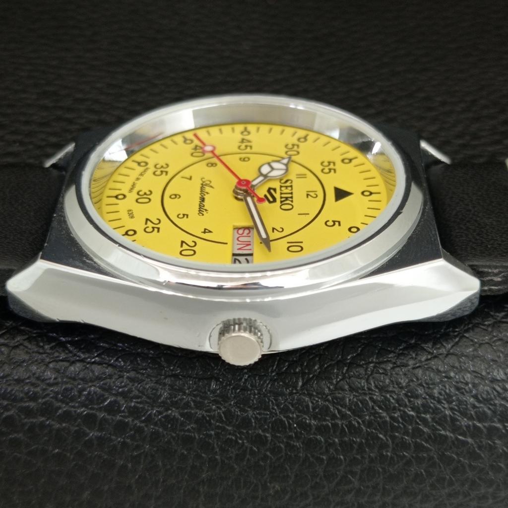 JAPAN VINTAGE REFURBISHED SEIKO 5 AUTOMATIC MENS YELLOW DIAL WATCH A444816-1