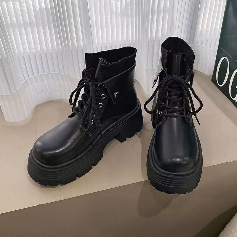 Women's High-End British Style Martin Boots with Thick Soles - Trendy, Versatile, Slimming Short Boots for Autumn and Winter.