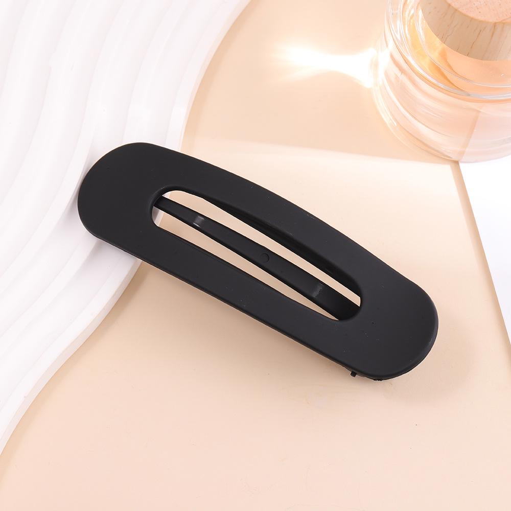 

Шикарная матовая заколка-уточка конфетного цвета для женщин чёрный