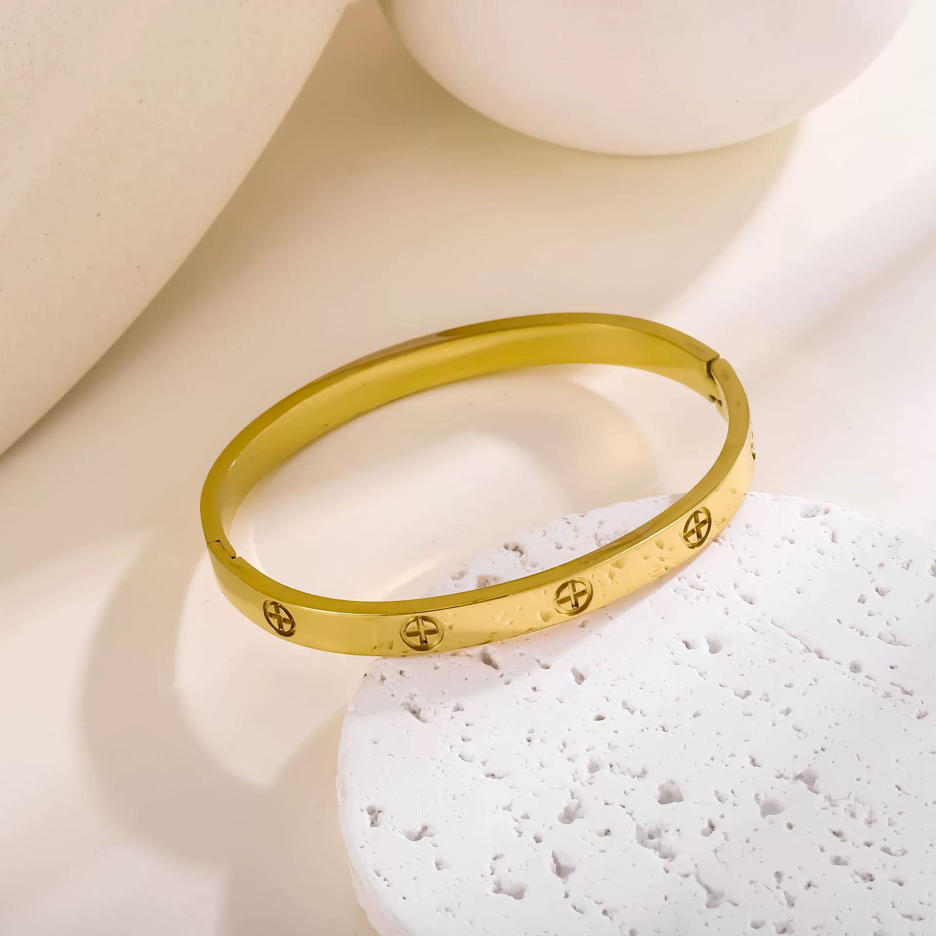 

Htpwe Браслет из нержавеющей стали с крестом и десятью бриллиантами из циркония для женщин, покрытый 18-каратным золотом, парный праздничный подарок, браслет с цирконием золотой