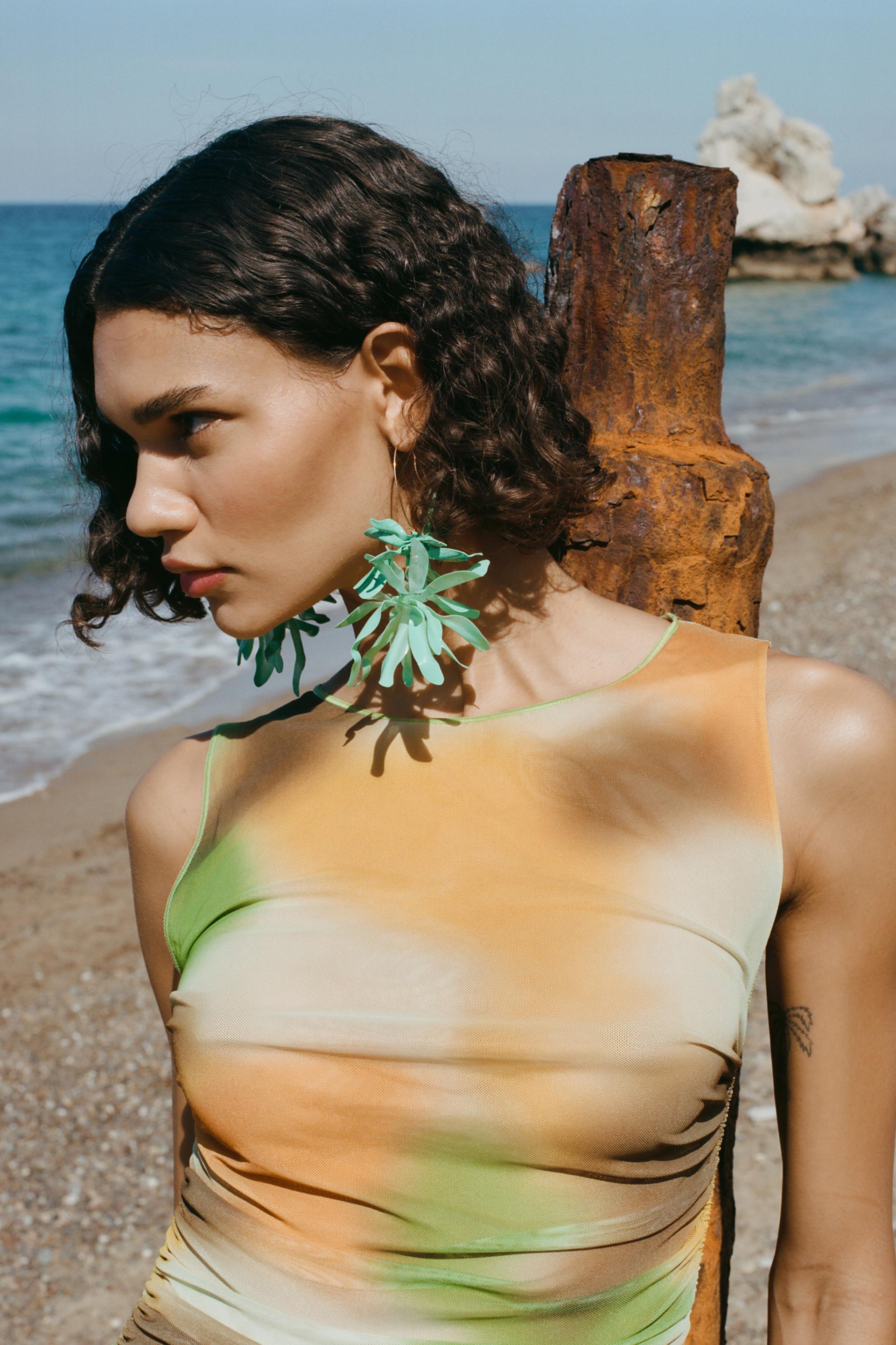 

FLORAL EARRINGS