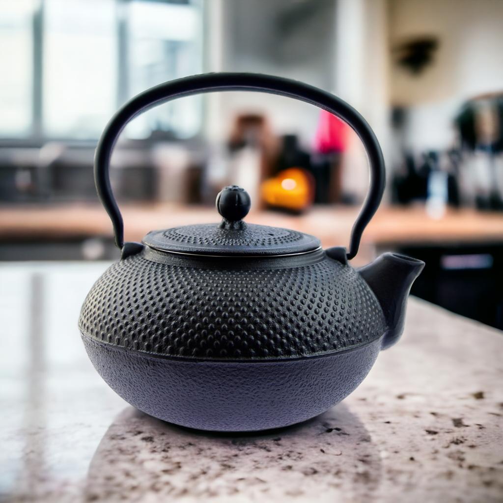 CAST IRON KETTLE 1.5L TEA INFuser with Strainer SET OF 2 CUPS