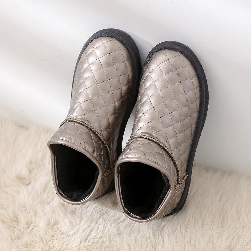 Winter New Cloth Shoes Women's Fashion Trend Versatile Snow Boots One Pedal Velvet