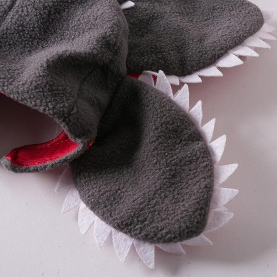 Kapelusz dla psa Demogorgon Design Kwiatu Mięsożernego Kostium dla Zwierząt Domowych Postrzępione Płatki Regulowany Śmieszny Kapelusz dla Zwierząt Domowych dla Małych Psów Kotów Cosplay Party Rekwizyty do Zdjęć