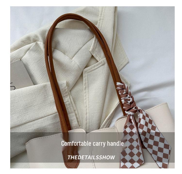 Autumn 2023 Women's Large-Capacity Versatile Tote Bag - Simple, Fashionable Shoulder Bag for Everyday Commute