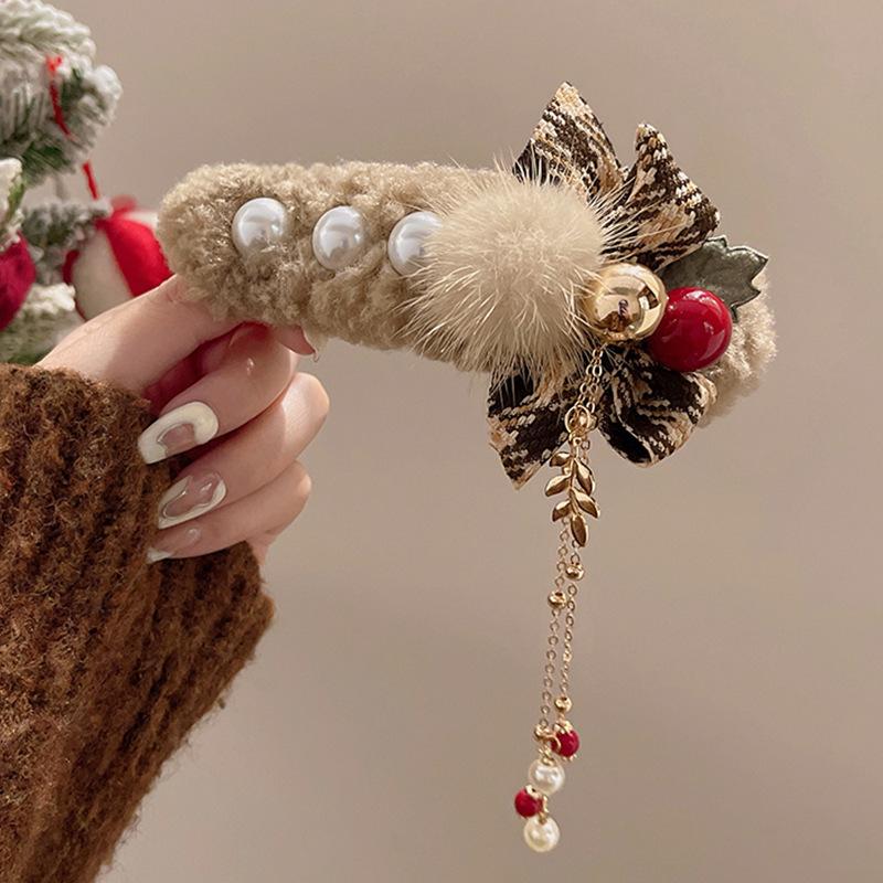 Korean-Style Plush Bow Hair Claw - Large Winter Headdress for Women
