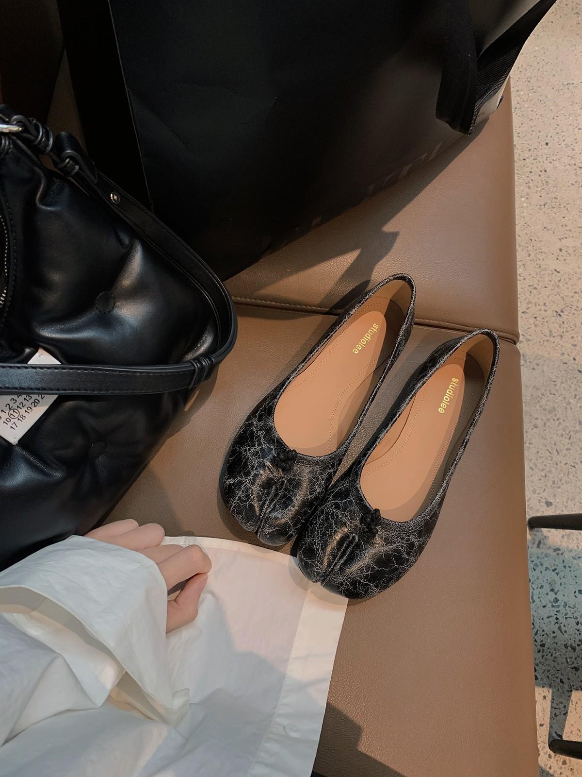 

Мода Кожаные Таби Обувь Ниндзя Женские Уютные Балетки Разделенный Носок Лоферы 2025 Женские Мэри Джинс Мокасины Женские Балетки 40