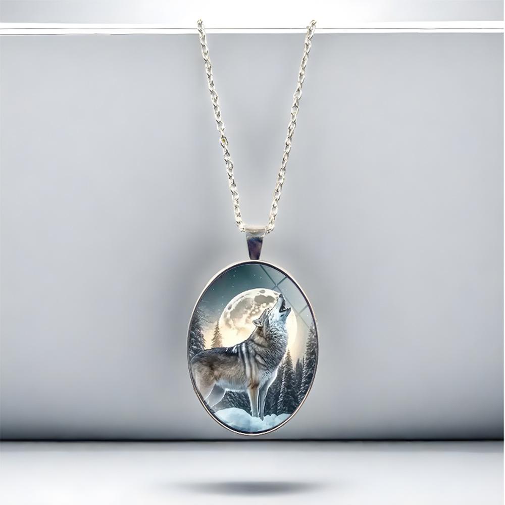 Howling Wolf Moon Oval Women's Jewelry Retro Gift Pendant Necklace