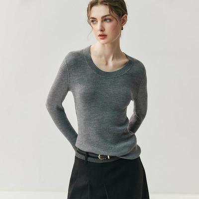 100% Wool Slim Fit U-Neck Seamless Knitted Sweater