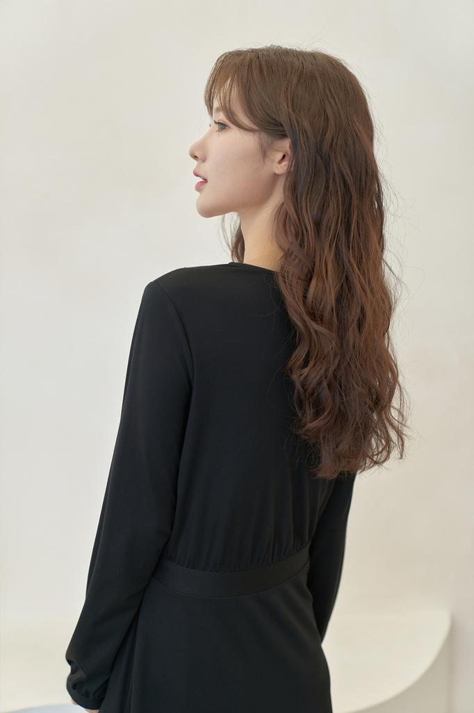 Jeiol Black Wrap Dress