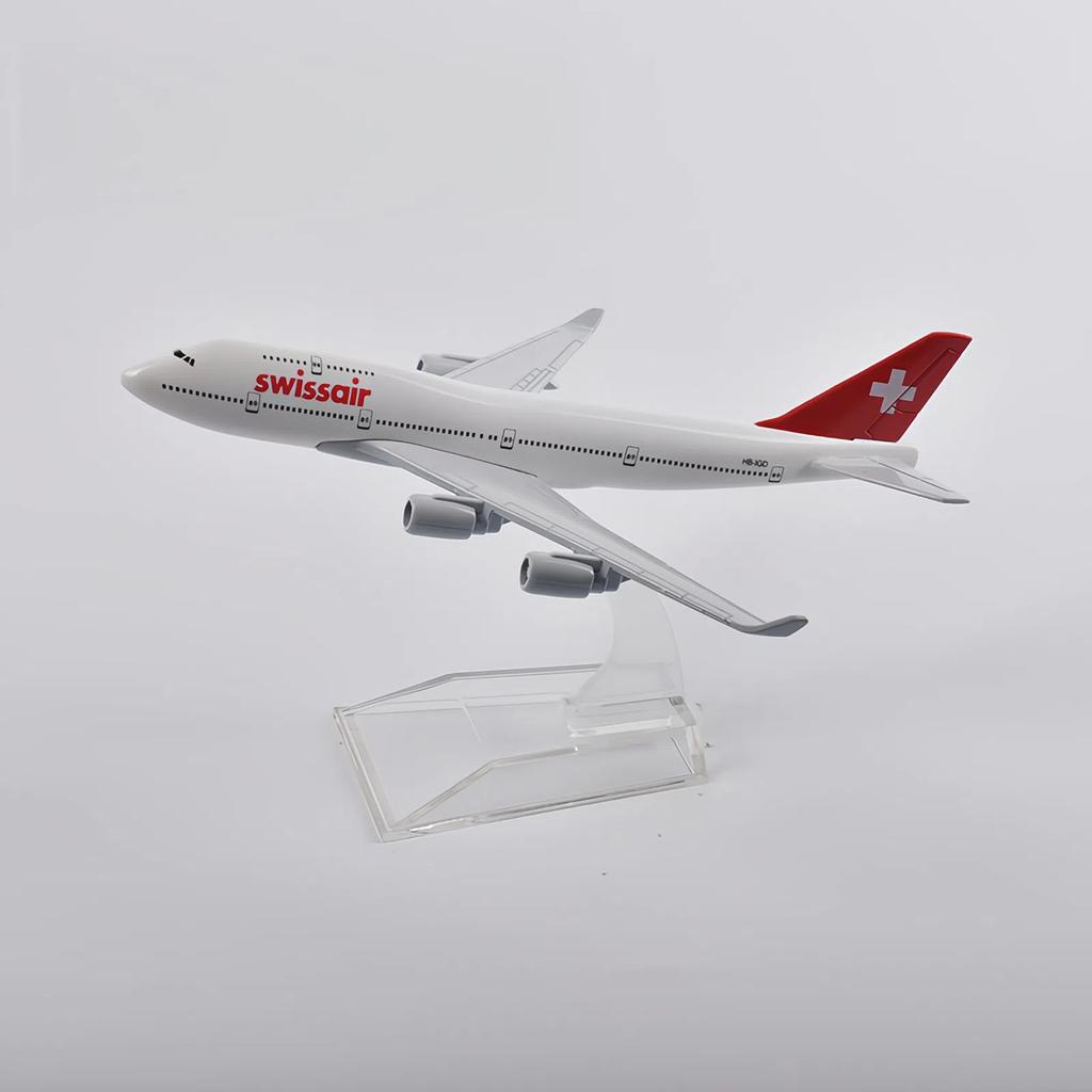 Model Display SWISS Airlines Airplane Model B747 Swiss 16CM 1:400 Scale 747 Alloy Metal Aircraft With Stand Home Decor Collectib