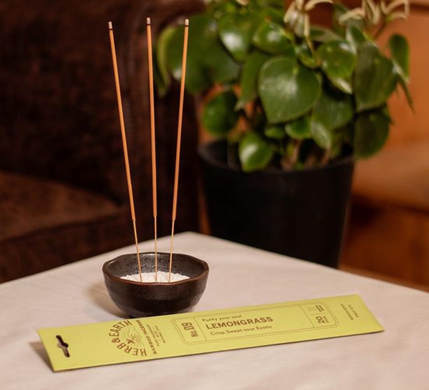 

Nippon Kodo Bamboo Incense 09 Lemongrass 20 pieces H&E коричневый