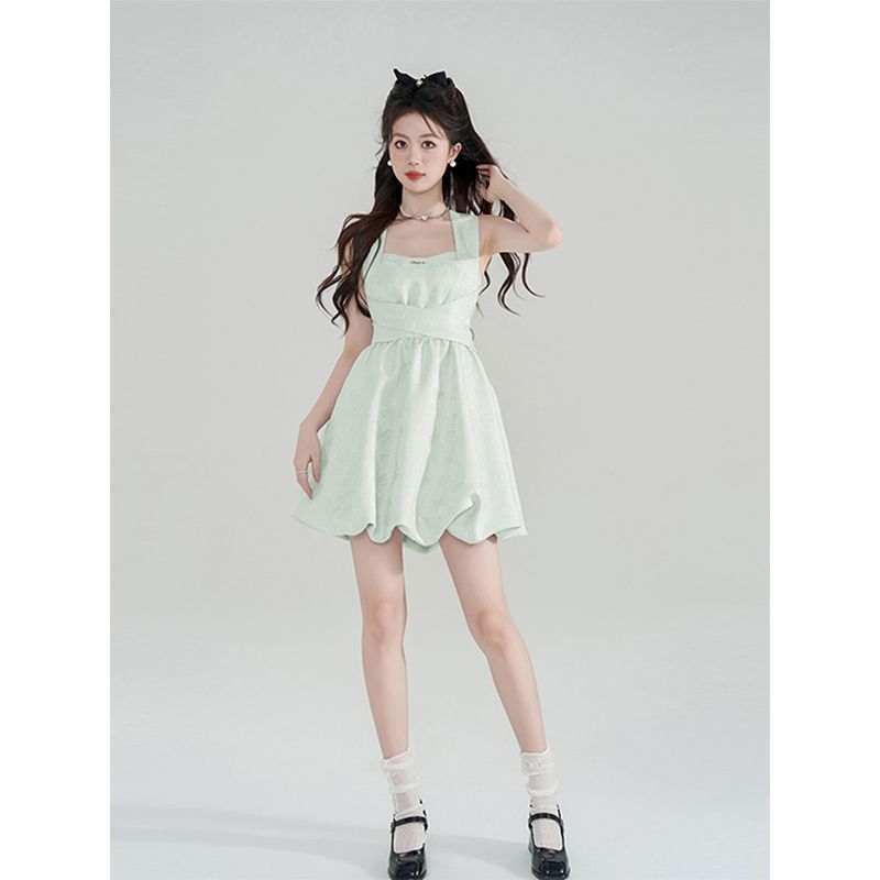 

Stylish Niche Style Pure Color Strap Dress Women s Summer 2024 New Arrival Open Back Princess Pettiskirt Bud Long & Short Skirt Green Princess Bud Skirt XL