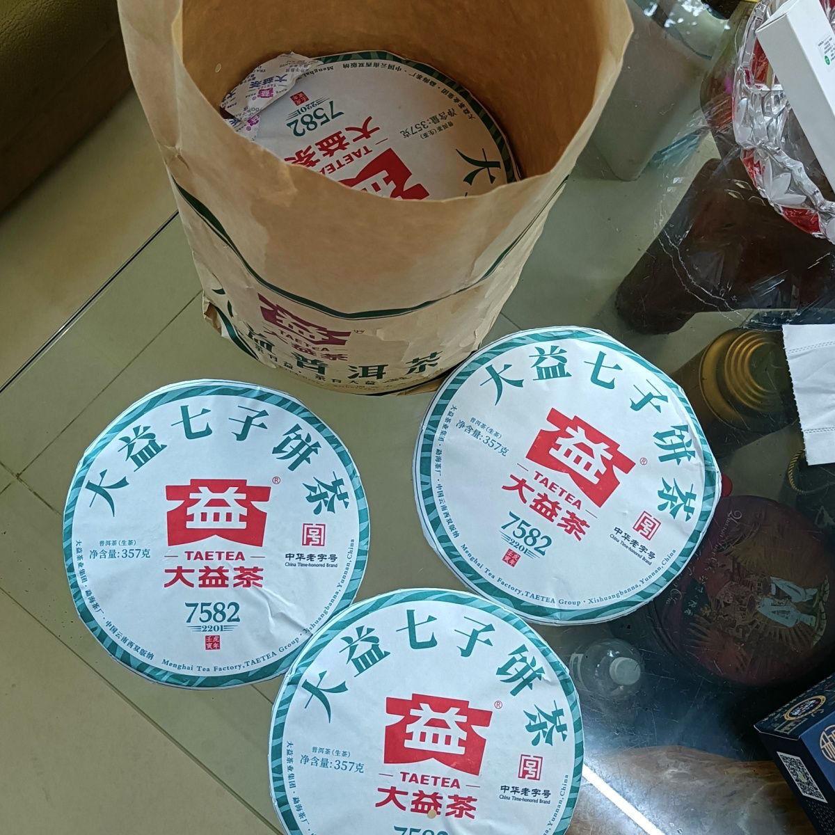 2022 Юньнань TAETEA Menghai Dayi 7582 Классический сырой чай Пуэр Чай Пуэр 357 г 2201 — фото 3