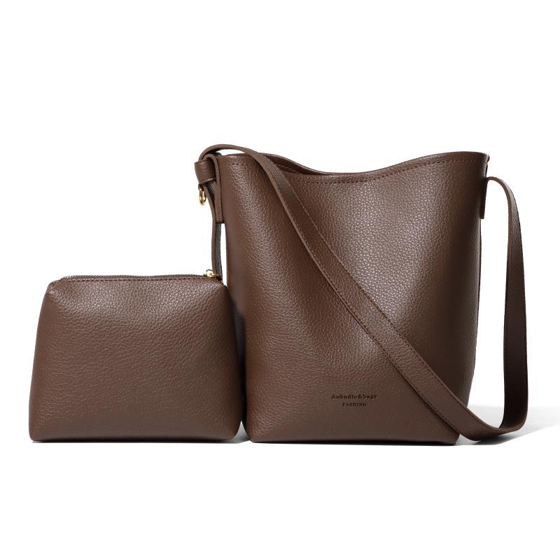 

Women s High-End Soft Leather Shoulder Bag - Small, Large Capacity, Versatile, Simple Fashion темно-коричневого кольору