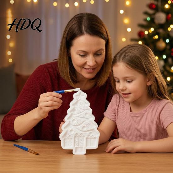 Customized Hanging Ornaments Christmas Tree Mold Craft Kit DIY Casting Painting Kit with Paints Palette And Home Decor Projects Brush Paint Your Own