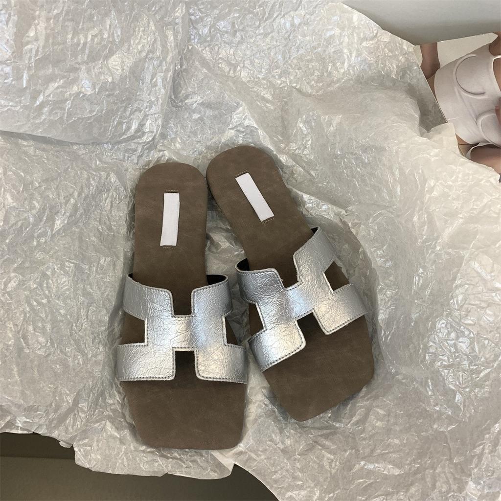 Fairy wind cool slippers female outer wear summer 2025 new matte square head open toe flat bottom one-word drag Roman shoes
