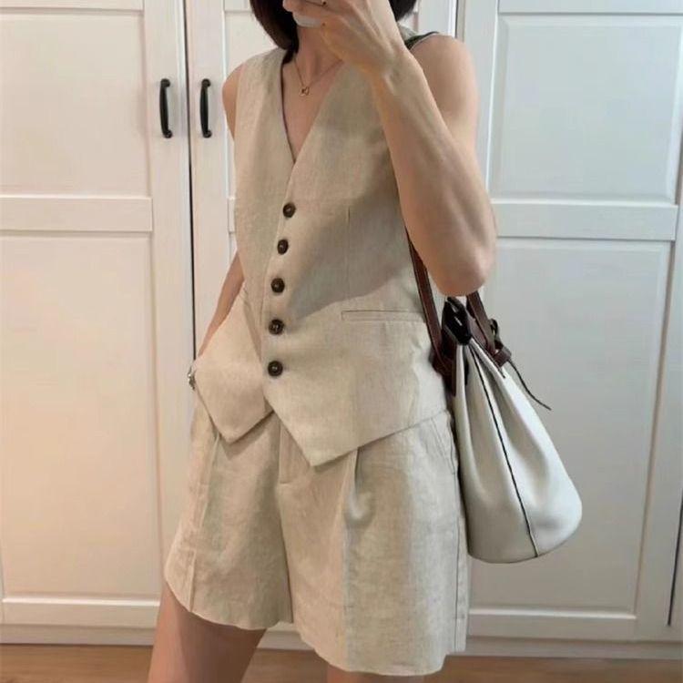 

Women s Linen Sleeveless Vest and Shorts Set - 2026 Summer Style XL [Recommended: 120-135 kg]