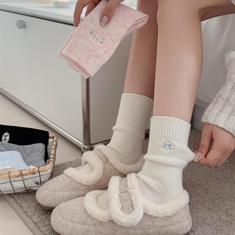 Warm Plush Soft And Waxy Thickened Embroidered Bow Wool Socks Korean Sweet Pile Socks