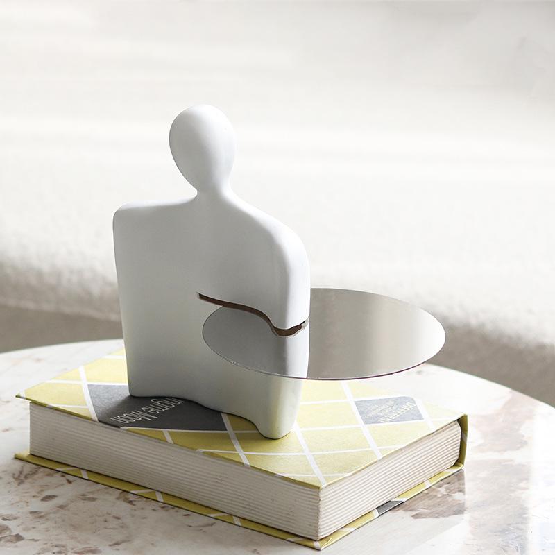 Nordic Abstract Sculpture Art Figure Tray – Creative Desktop Ornament for Home Decor