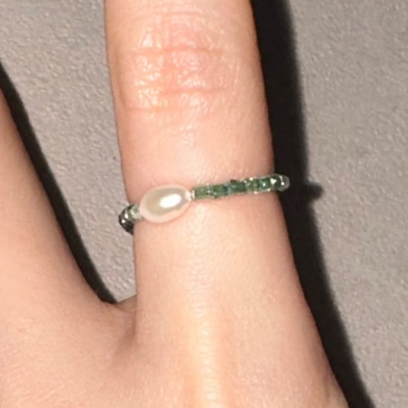 A Little Tickle Dewdrop Bead Ring Single Item