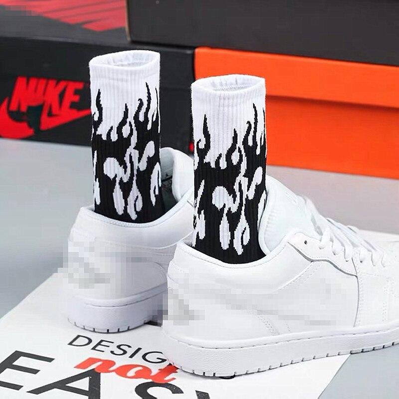 1 Pair Women Fashion Hip Hop Skateboard Long Socks Creative Fun Colorful Flame Printed Sox Unisex Street Couple Socks Wholesale