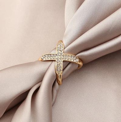 Cross-shaped Silk Scarf Buckle, Hem Knot Buckle