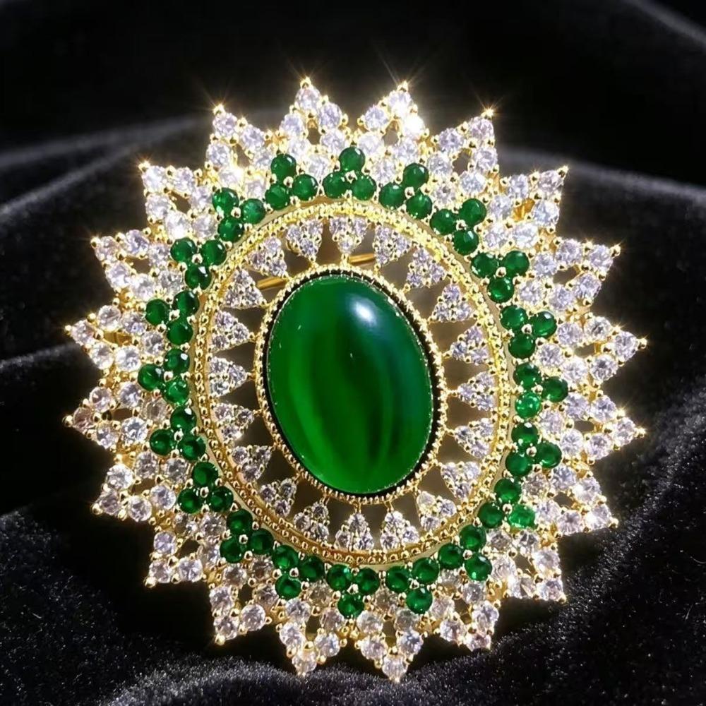 Luxury Court-style Multi-Tier Halo Emerald Zircon Sunflower Brooches for Women High-end Exquisite Oval Floral Corsage Jewelry