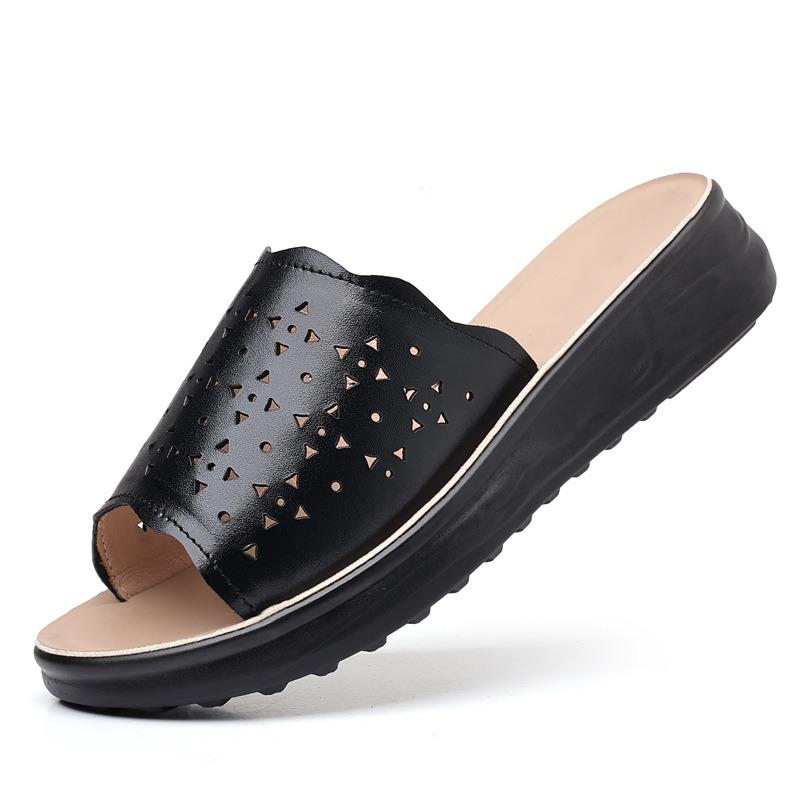 ~~ First layer cowhide mother cool slippers, summer leather soft-soled women's shoes medium and old non-slip sandals