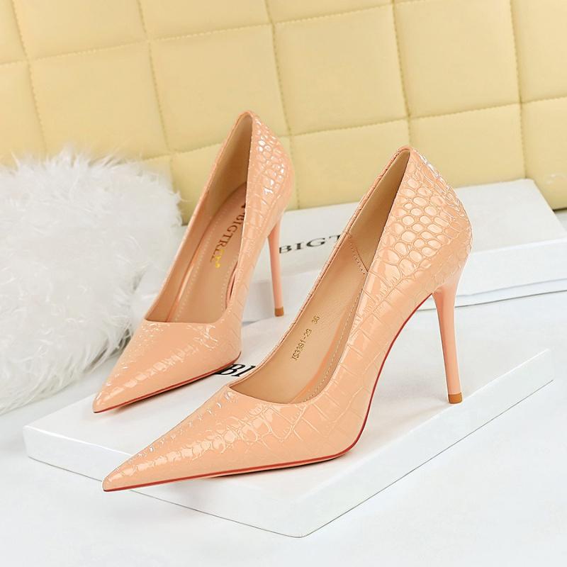 Sexy Stiletto High Heels Pointed Toe Patent Leather Snake Print Slimming Women Pumps